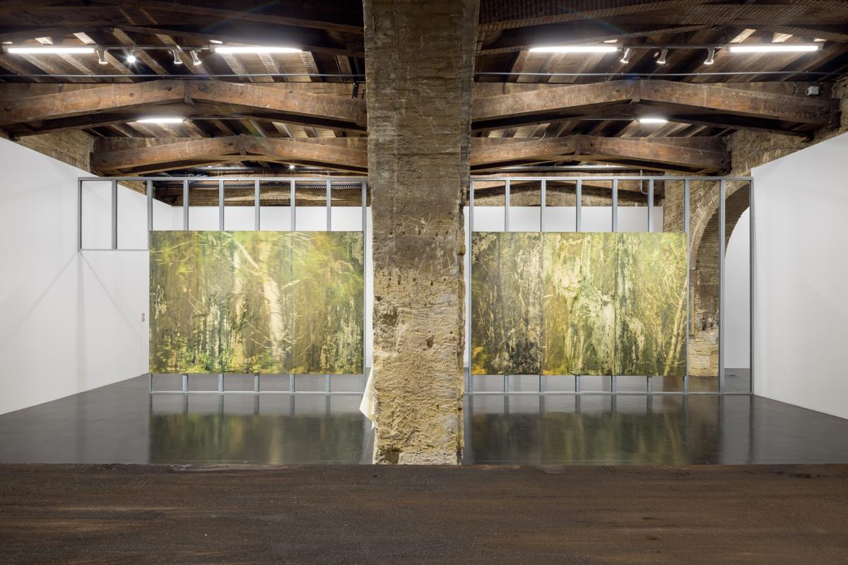 Vue de l'exposition Olu Ogunnaike, "Miettes", Capc Musée d'art contemporain de Bordeaux, (04.11.2021–27.03.2022). Photo Arthur Péquin