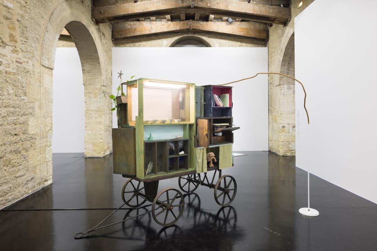 Vue de l'exposition Chiara Camoni, "Deux sœurs", Capc Musée d'art contemporain de Bordeaux, (24.06.2021-03.10.2021). Photo Arthur Péquin